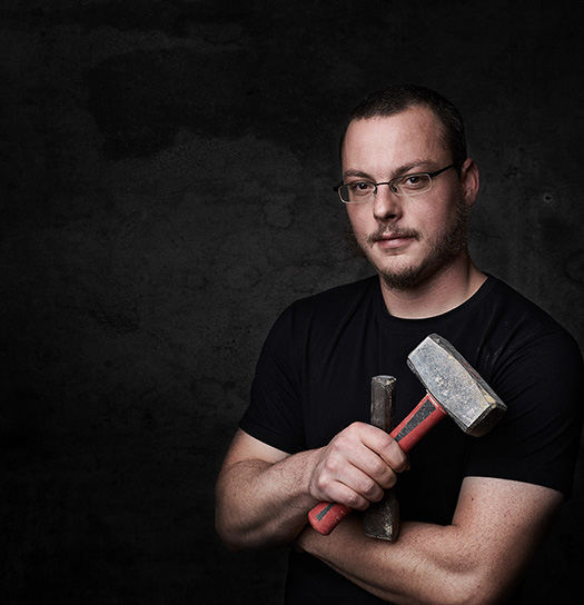 Portrait du fondateur de Stone Age Architect